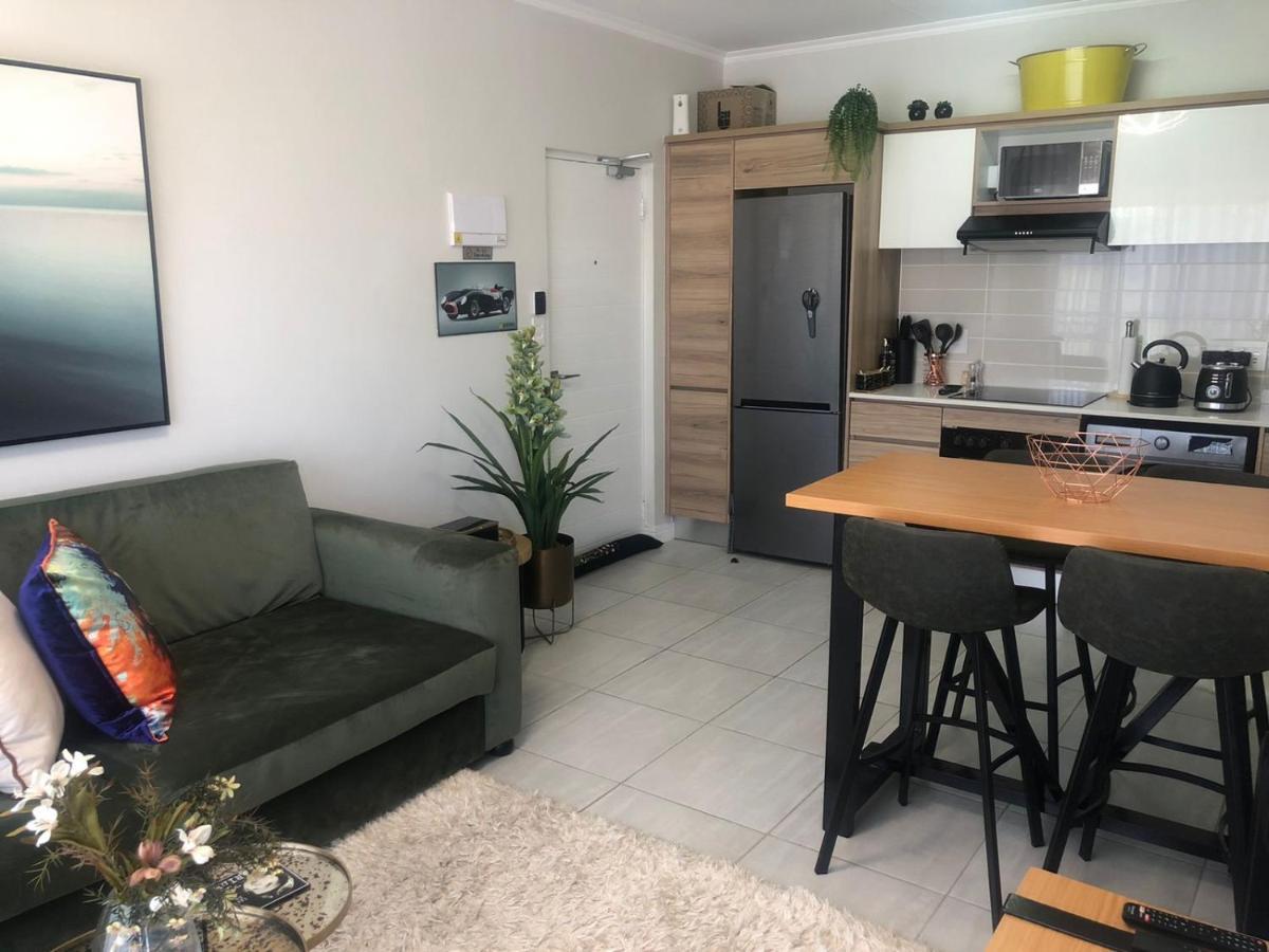 Luxurious Waterfall 1 Bedroom Condo With Free Uncapped Wifi Midrand Dış mekan fotoğraf