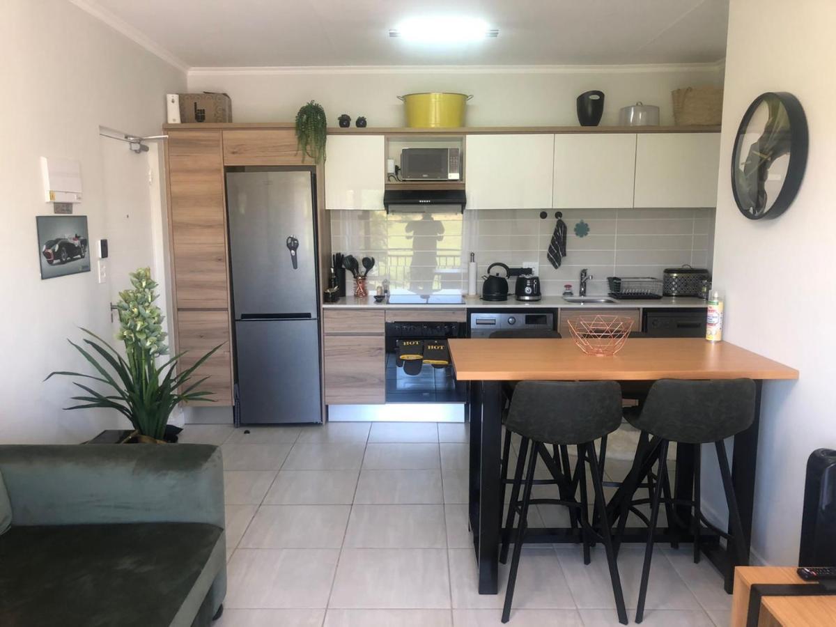 Luxurious Waterfall 1 Bedroom Condo With Free Uncapped Wifi Midrand Dış mekan fotoğraf