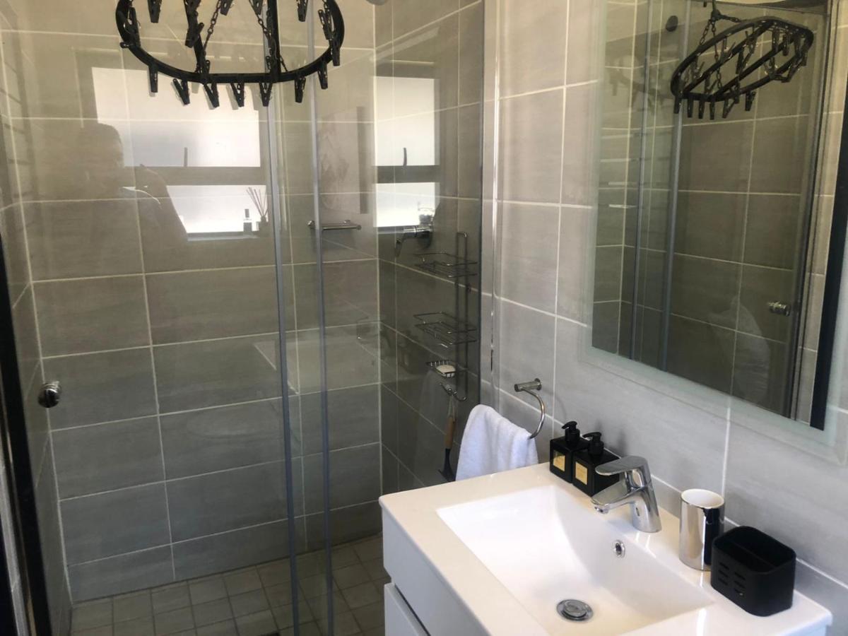 Luxurious Waterfall 1 Bedroom Condo With Free Uncapped Wifi Midrand Dış mekan fotoğraf