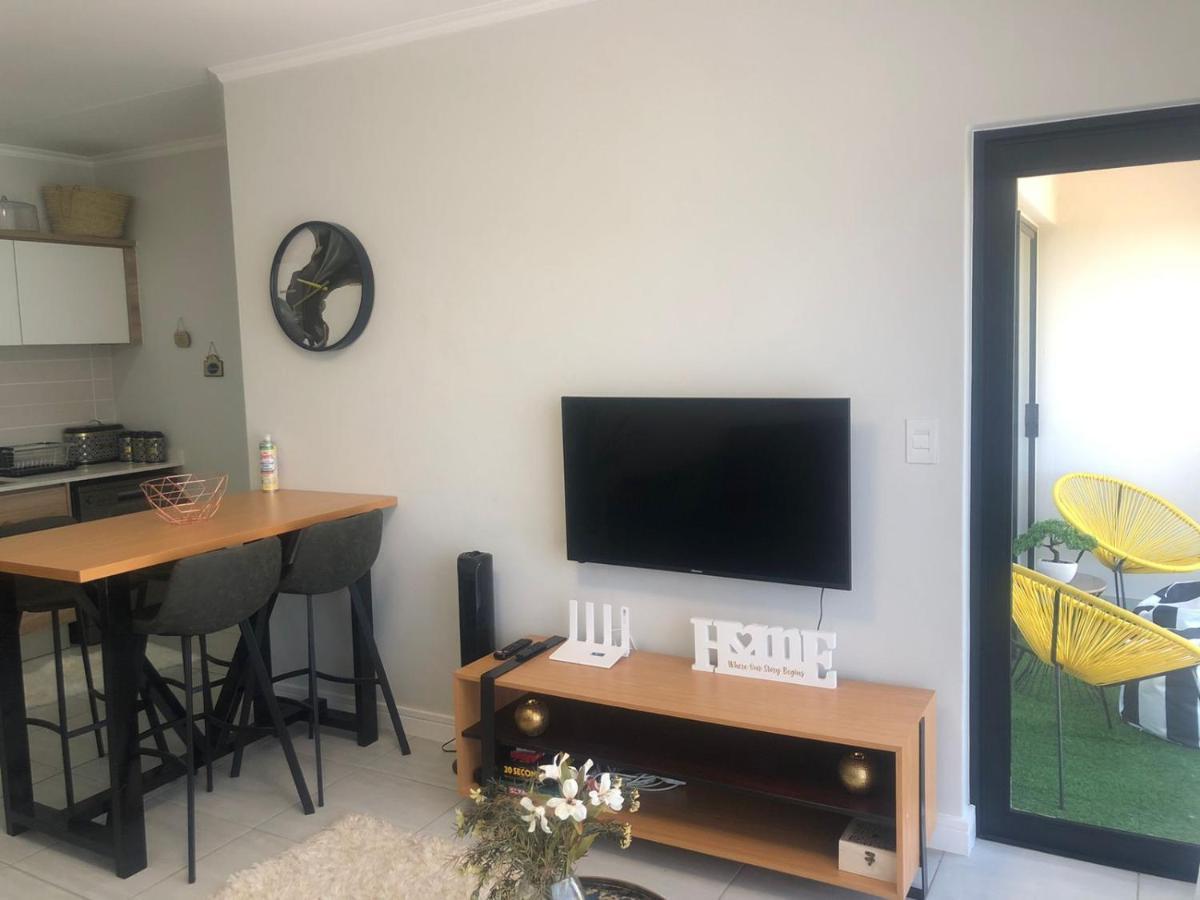Luxurious Waterfall 1 Bedroom Condo With Free Uncapped Wifi Midrand Dış mekan fotoğraf